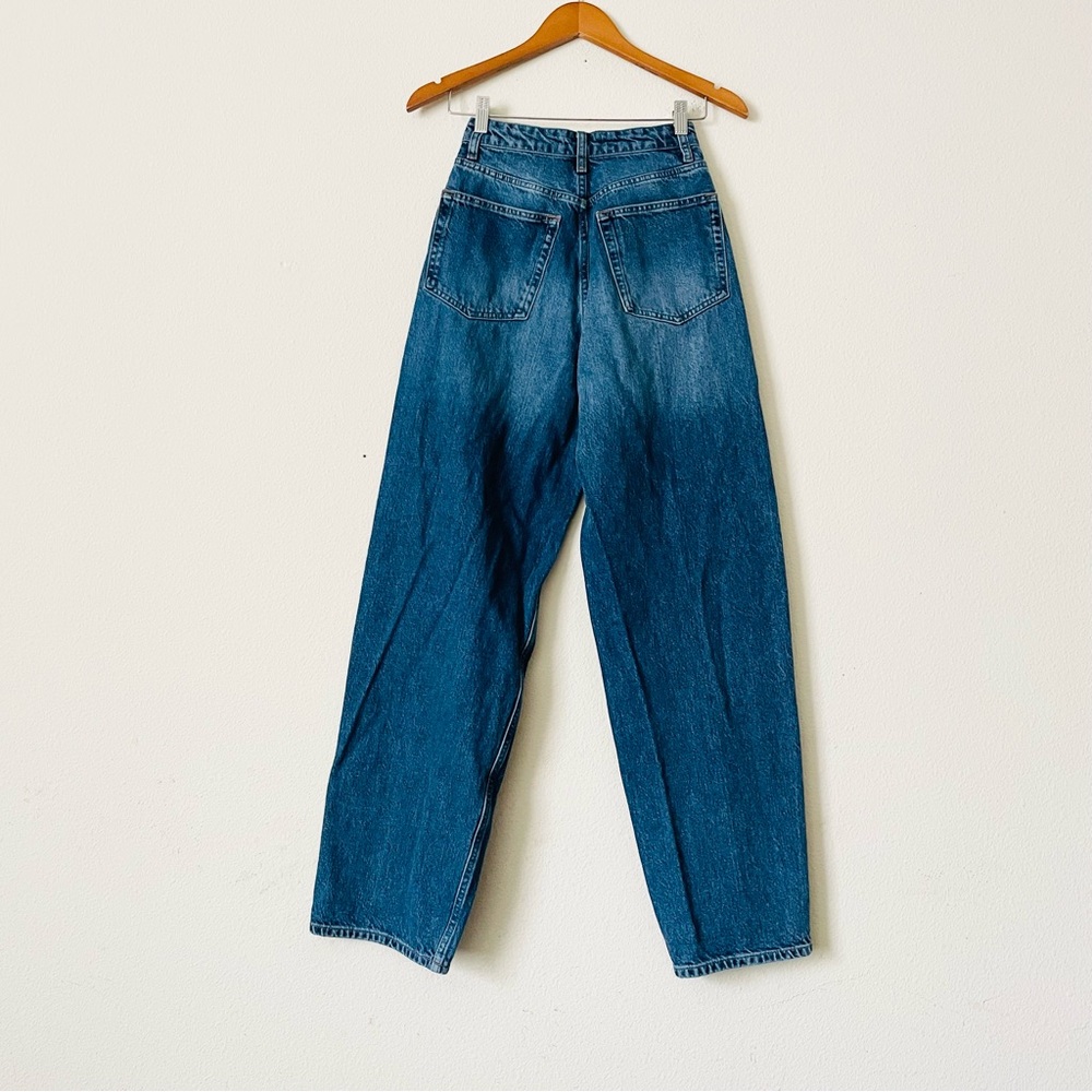 Reformation SIZE 26 Noa Ultra High rise barrel jeans in dark wash ‘Hemlock’ - Picture 4 of 6